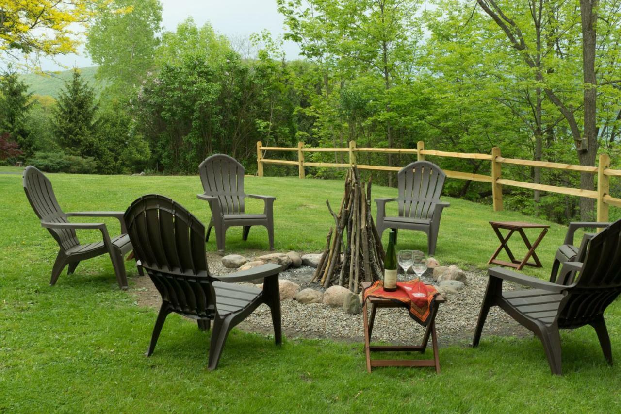 Moonshadow B&B Hammondsport Exterior photo